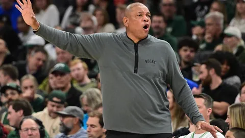 大乐透期号专家推荐：质合分析前区十码，通德拉vs吉维森特比分